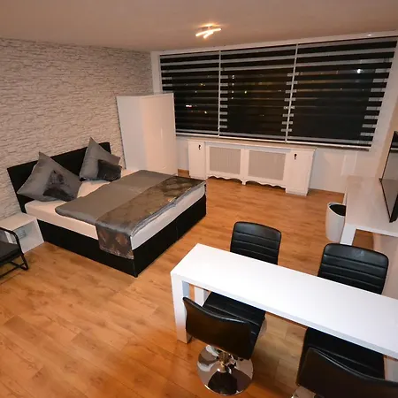 Madame Tower Apartman *