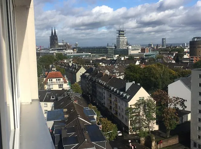 Madame Tower 公寓 *