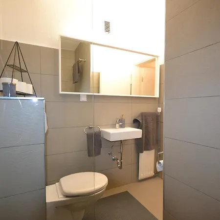 Madame Tower Apartment Cologne