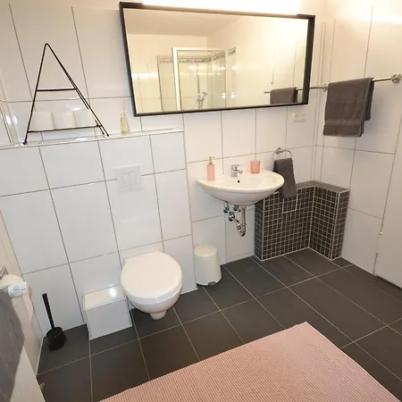 Madame Tower Apartman *